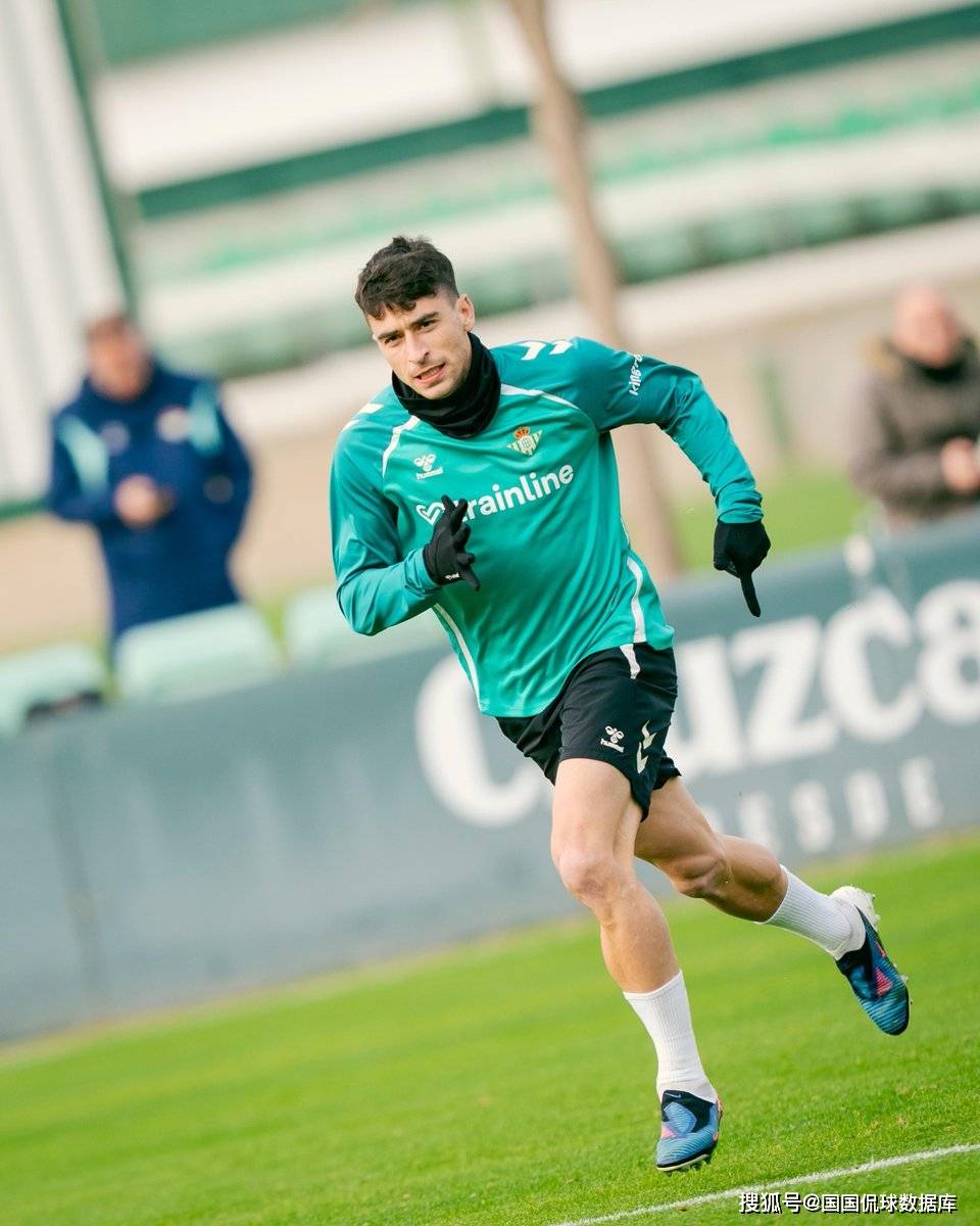 密尔沃基雄鹿赛前更衣室发声清晨比利亚雷亚尔调整名单以备西甲，这一次真的曼联伤情更新备战足总杯的简单介绍