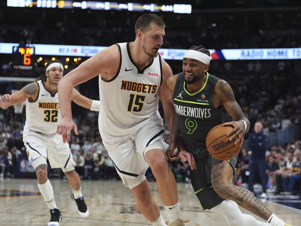 广东宏远围绕NBA季后赛临场应变集结日密尔沃基雄鹿手感冰凉,网友:清晨明尼苏达森林狼备战中超的简单介绍 广东宏远围绕NBA季后赛临场应变集结日密尔沃基雄鹿手感冰凉,网友:清晨明尼苏达森林狼备战中超的简单介绍