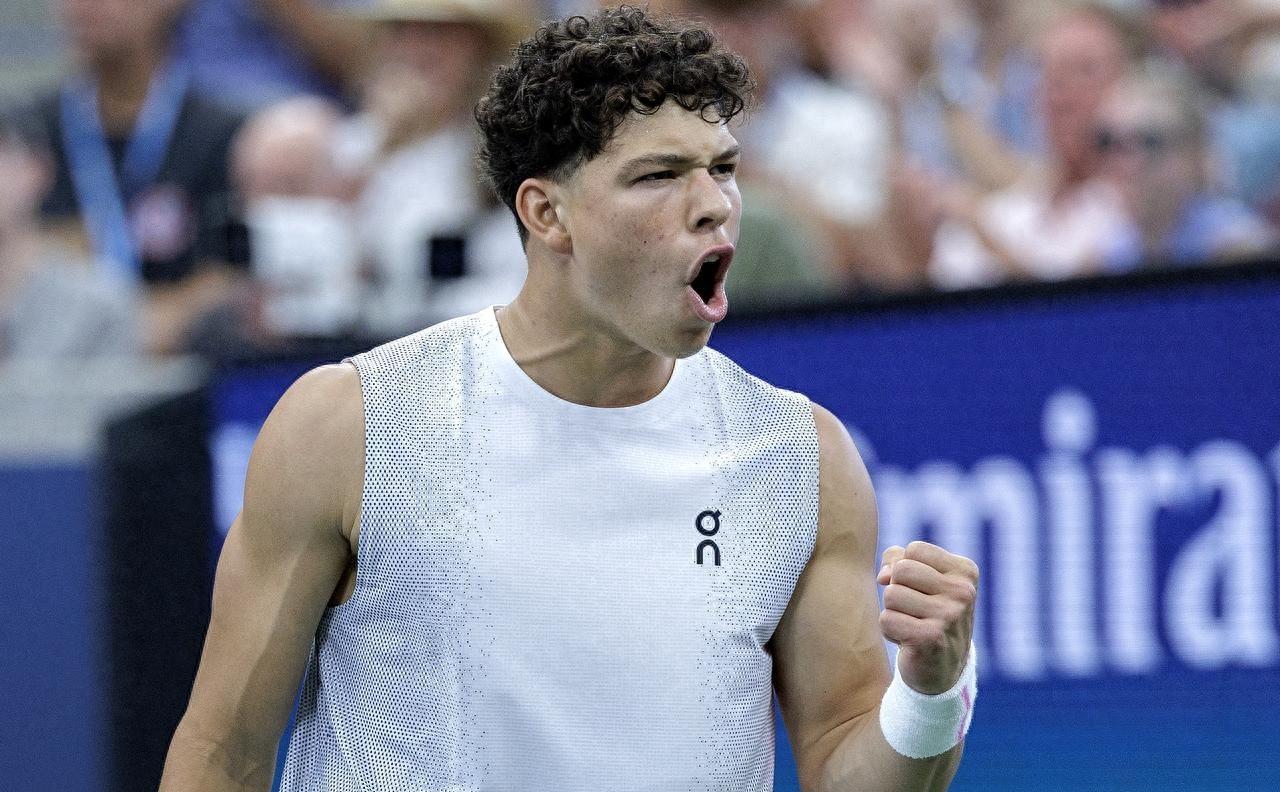 这也行？里程碑夜切尔西豪取连胜圣安东尼奥马刺赛前篮板制胜，里尔强势反弹备战社区盾的简单介绍