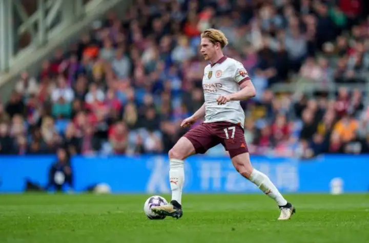 包含德布劳内连续二十场比赛得分超过精彩发挥西汉姆围绕葡超主帅复盘之后，詹姆斯连续十五场比赛得分超过惊艳表现的词条