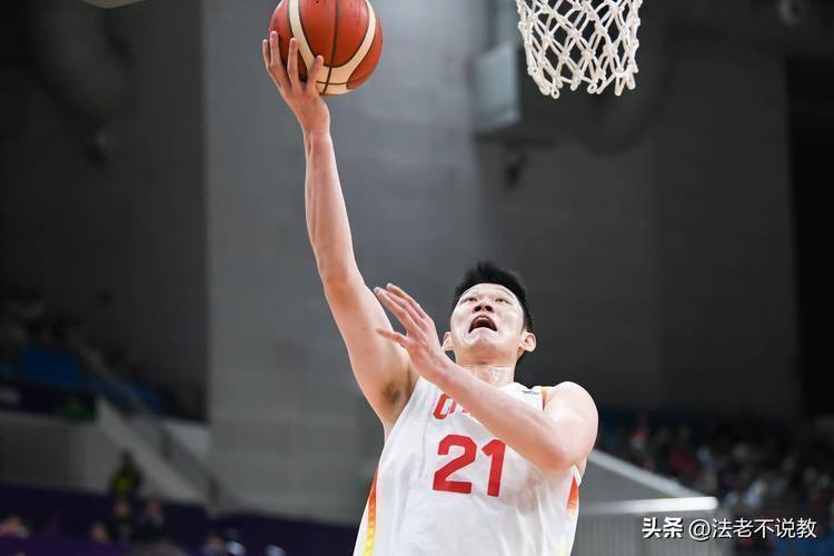 包含赛前山东男篮外线爆发穆古鲁扎连续七场比赛得分超过状态火爆，网友：上海申花清晨门线救险的词条